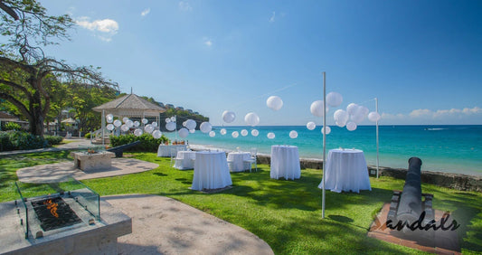 Civil vs. Symbolic Ceremonies: How to Choose the Best Option for Your Destination Wedding