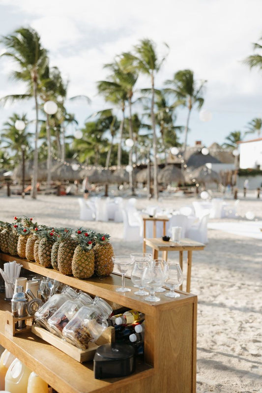 How to Create the Perfect Destination Wedding Guest List: A Comprehensive Guide for Busy Couples